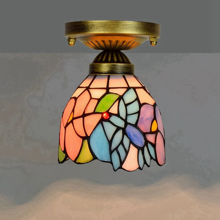 Plafonnier style Tiffany Colibri allumé, photo produit