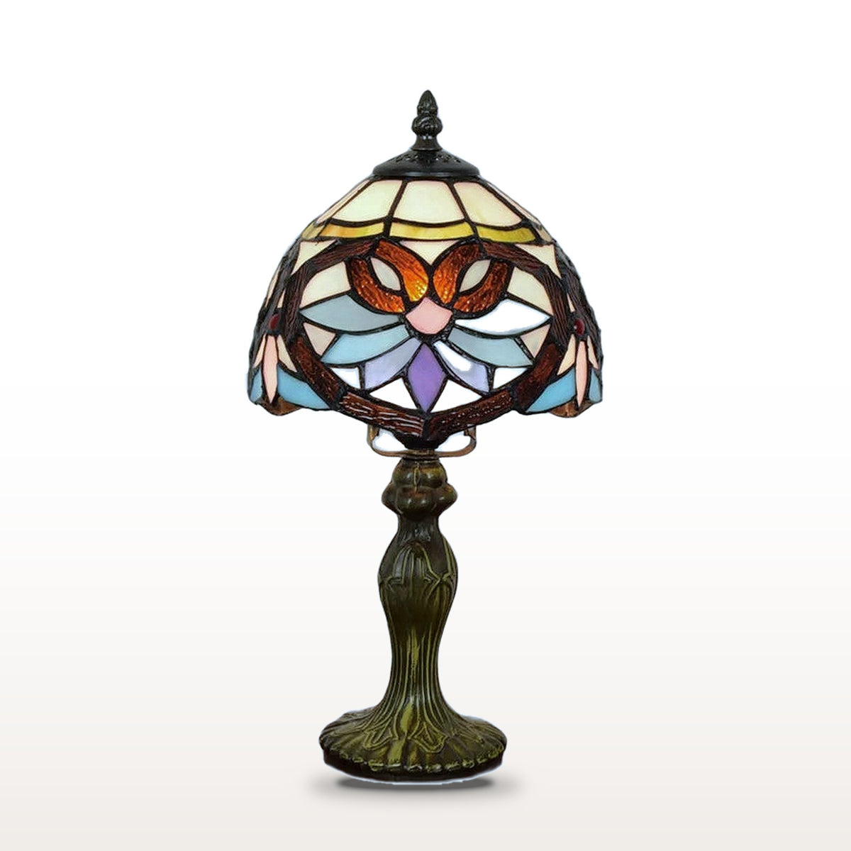 Lampe style Tiffany Belle Époque, vitrail sur fond blanc