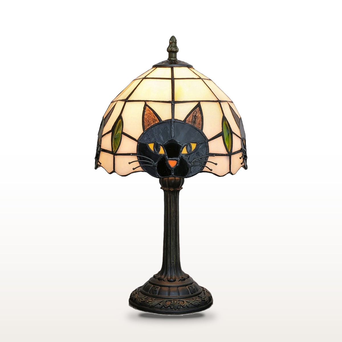 Lampe style Tiffany Chat gris, vitrail sur fond blanc